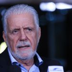 Após derrota histórica, Lula recebe líder do Governo no Palácio da Alvorada