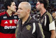Leonardo Jardim elogia Flamengo e abre o jogo sobre condição de Paquetá