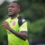 Atacante angolano não será comprado e tem futuro indefinido no Vasco