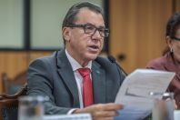Ministro do Trabalho descarta compensações e defende fim da escala 6x1 em comissão da Câmara