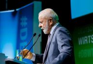 Lula critica Parlamento Europeu por congelar acordo com Mercosul: 'Bobagem'