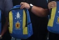Compra de mochilas é criticada por vereadora em Nova Serrana: 'Péssima qualidade'