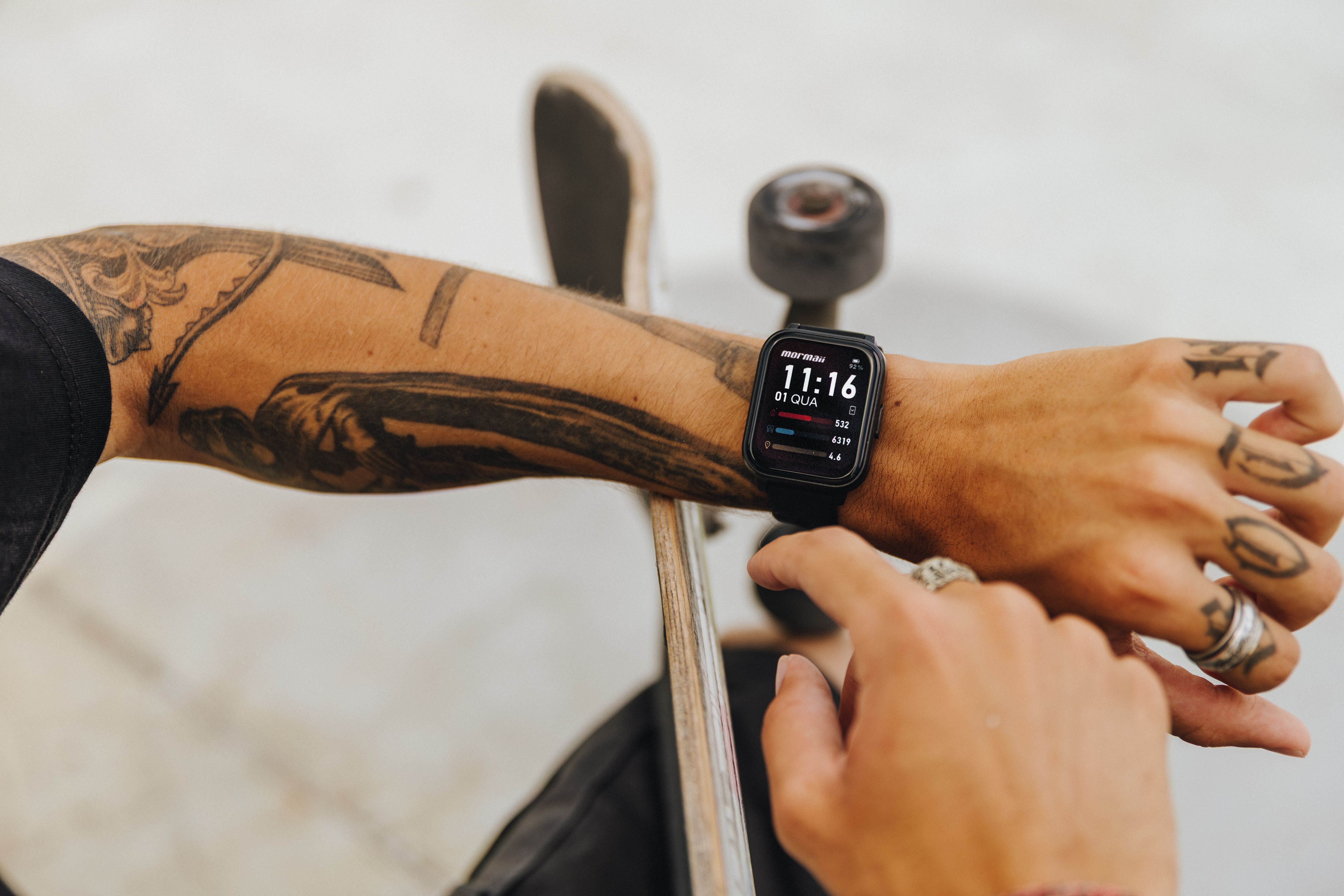 Mormaii lança smartwatch com função inédita e foco em esportes; saiba detalhes