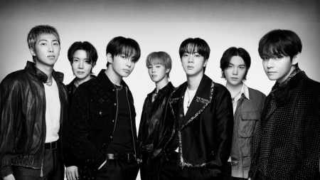 BTS, grupo de K-pop, formado por RM, Jin, Suga, J-Hope, Jimin, V e Jungkook • Divulgação