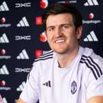 Manchester United anuncia a renovação de contrato do zagueiro Harry Maguire