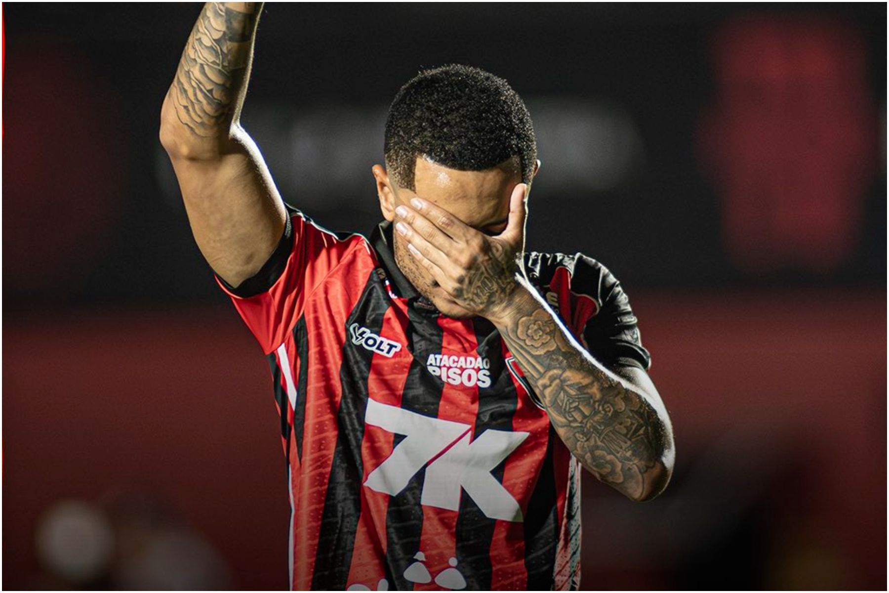 Vitória goleia Juazeirense e conquista segundo triunfo na Copa do Nordeste