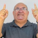 Ícone do rádio baiano, Manuel Messias morre aos 69 anos