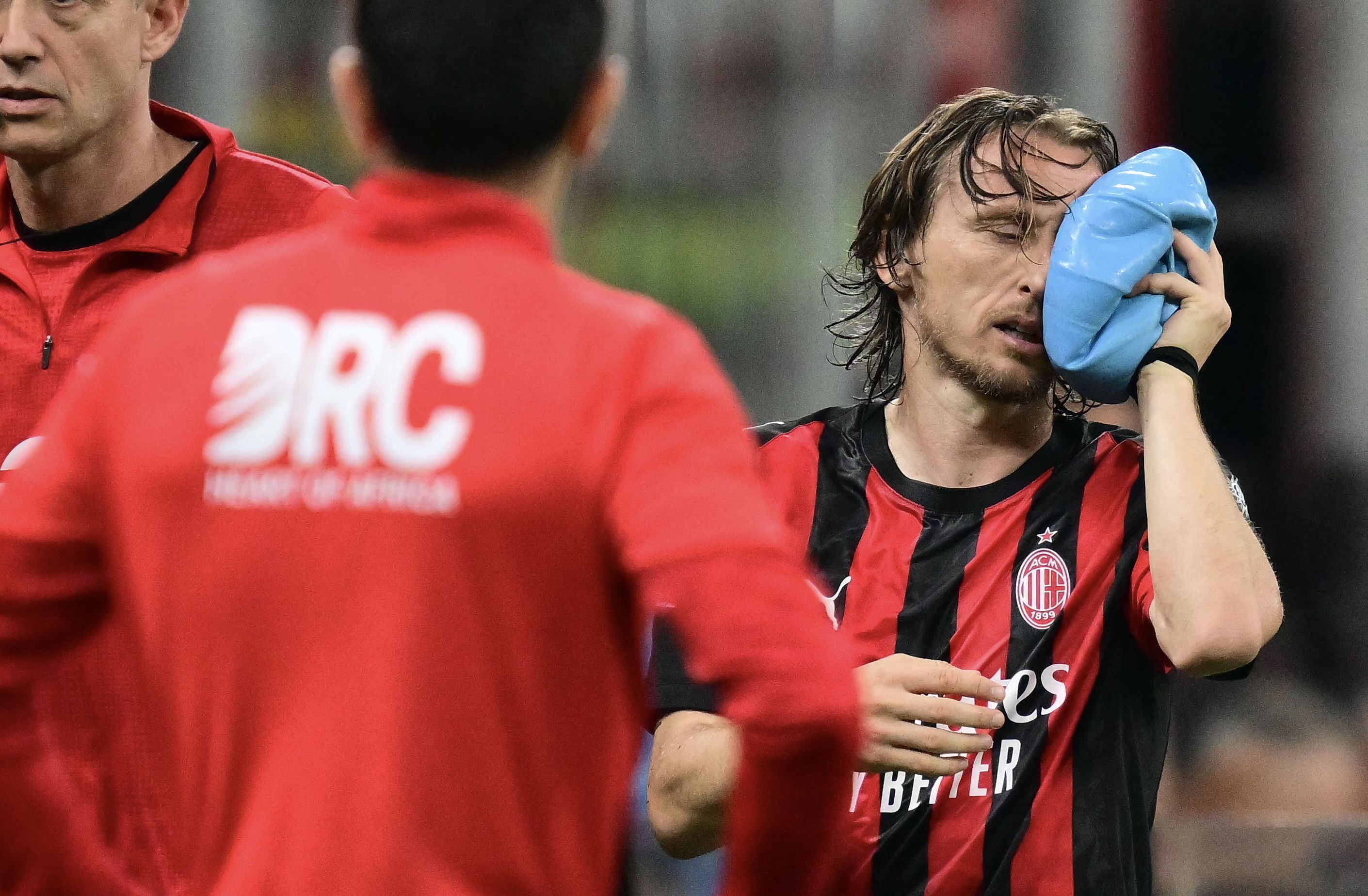 Modric sofre duas fraturas no rosto e preocupa Croácia para Copa do Mundo