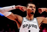NBA: Spurs e Celtics encaminham classificações nos playoffs, e Rockets reagem