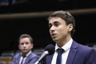 TCU encerra representação sobre as viagens de Nikolas em jatinho de Vorcaro