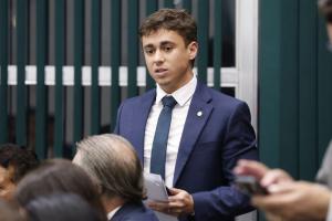 Justiça condena Nikolas Ferreira a indenizar PT por chamar partido de 'Partido dos Traficantes'