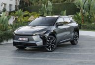 SUV elétrico da Toyota será vendido no Brasil com tração 4x4 e 343 cv