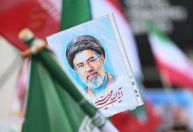 Novo líder do Irã tem rosto desfigurado após ataque e levanta dúvidas sobre saúde