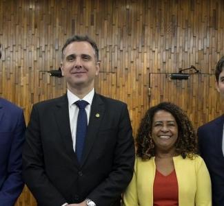 Pacheco e Leninha durante visita do senador à Assembleia Legislativa de Minas Gerais