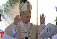 Em português, Papa Leão XIV deseja feliz Páscoa e critica guerras