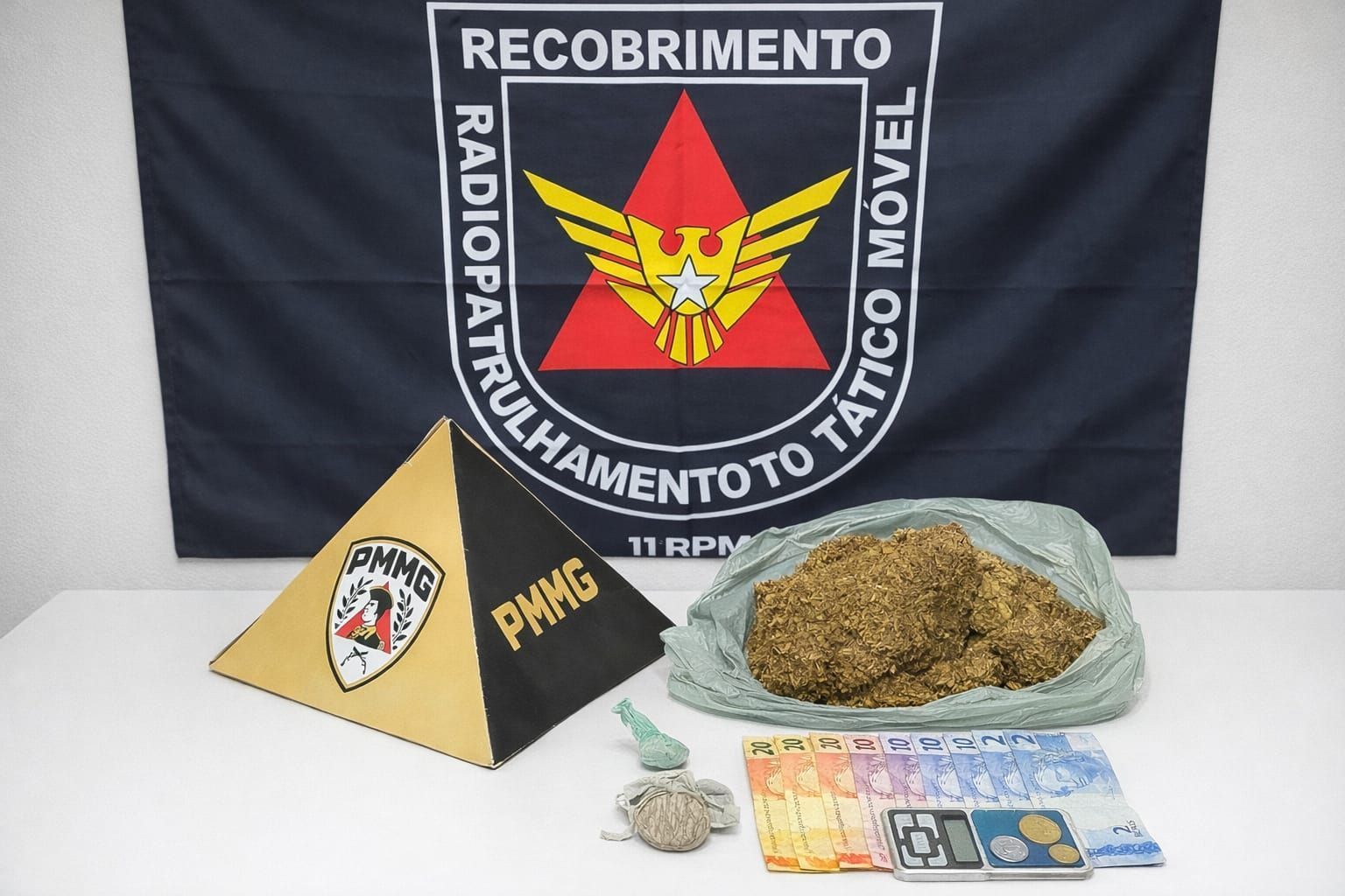 Homem é preso por tráfico de drogas em São Francisco durante ação da PM
