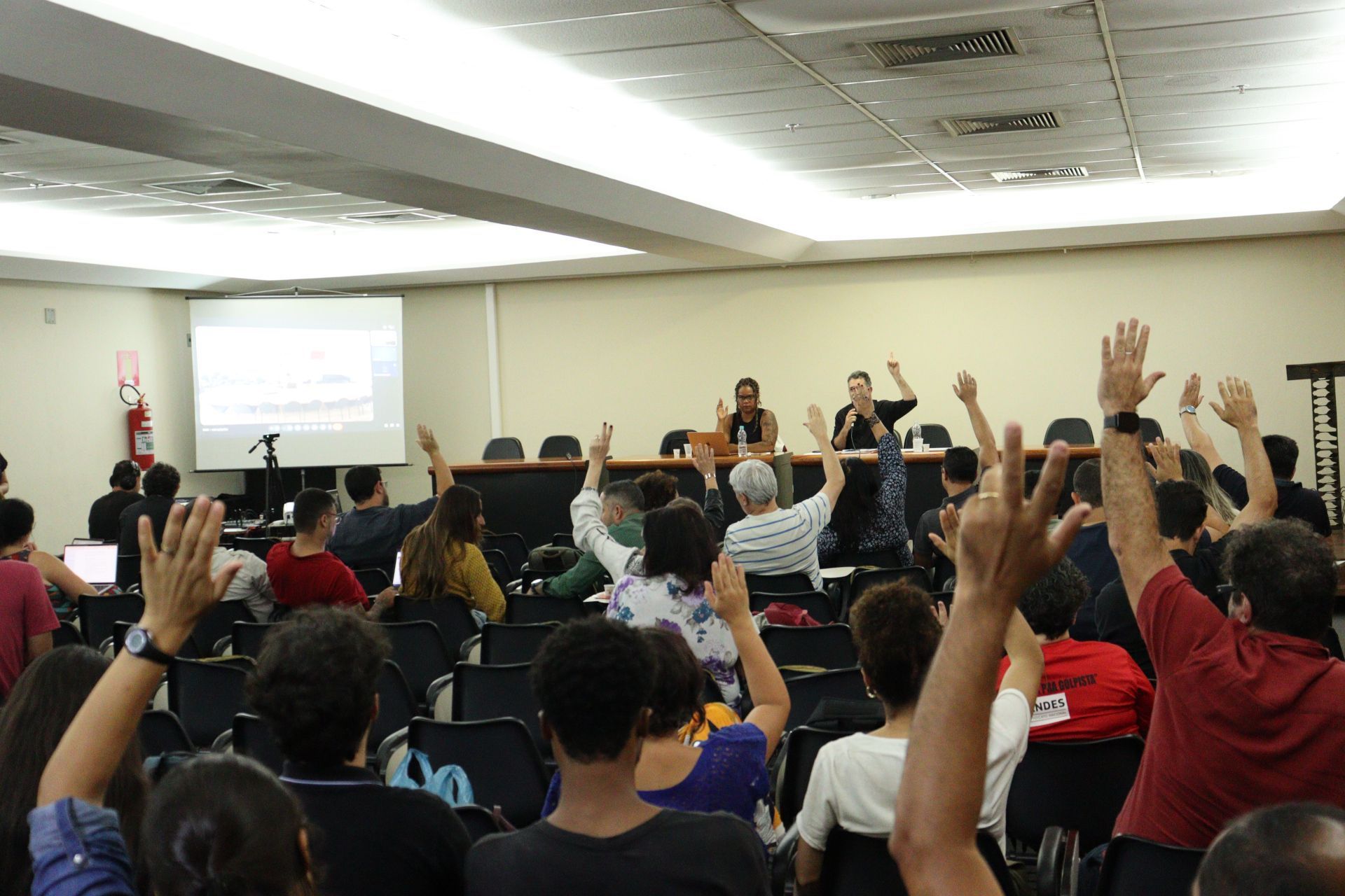 Servidores da UFOP convocam assembleia para avaliar andamento da greve