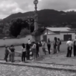 Vídeo de turistas no Pelourinho em Mariana gera reação após encenação de escravidão
