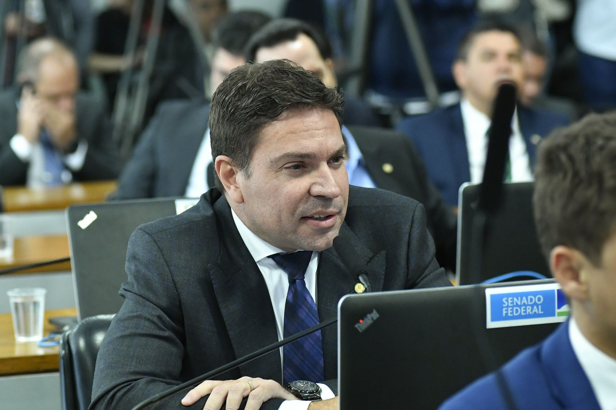 Governistas comemoram prisão de Ramagem nos EUA