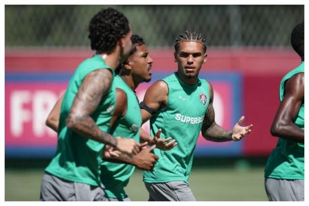 Riquelme, atacante do Fluminense