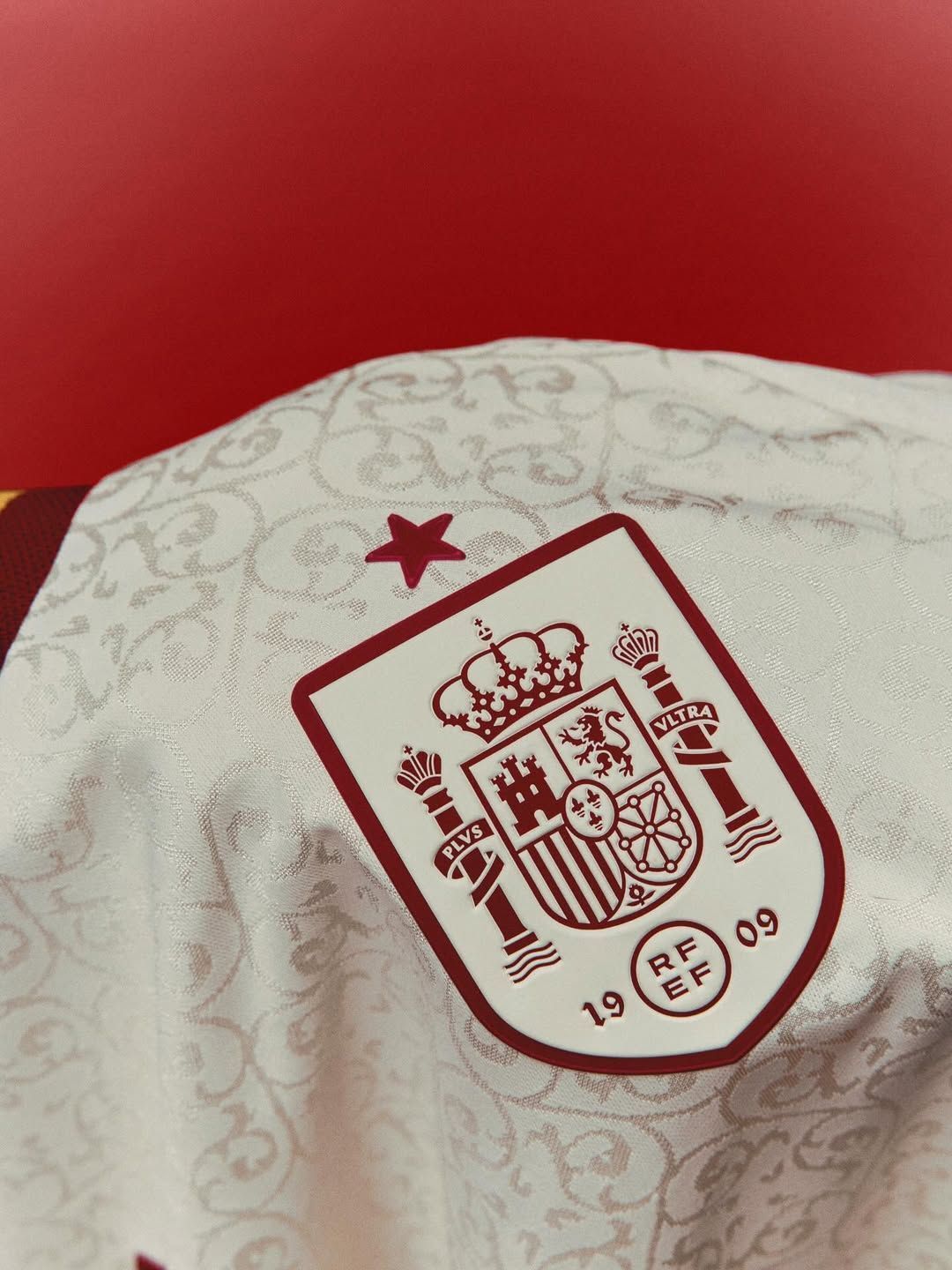 Copa do Mundo: veja os uniformes da Espanha para o Mundial