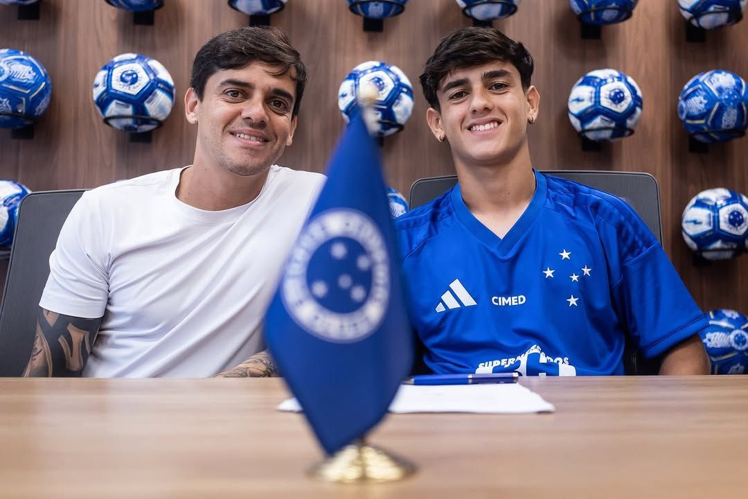 Cruzeiro oficializa contrato profissional com filho de Fagner