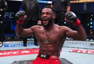 UFC Vegas 116: Aljamain Sterling domina  e vence Youssef Zalal; veja resultados