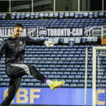 Após lesão de Richard, goleiro do Ceará falha, mas ganha respaldo do treinador