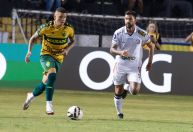 Em jogo marcado por expulsão, Operário e Cuiabá ficam no empate pela Série B