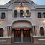 Exposição de artesanato ocupa o Theatro Municipal Capitólio