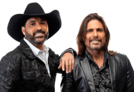 Edson & Hudson trazem clima de 'bar' para o Rooftop do Shopping do Avião