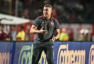 Jair Ventura explica estratégia contra Fernando Diniz e destaca evolução do Vitória