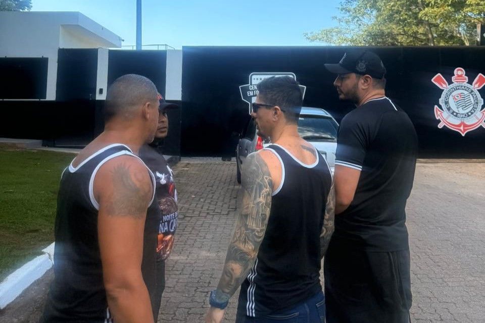 Bastidores: como foi a conversa da Gaviões com elenco do Corinthians