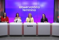 Licença-paternidade e combate à violência nas escolas são destaques do Observatório Feminino