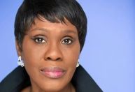 Morre aos 66 anos Dee Freeman, atriz de Dexter e Arquivo X