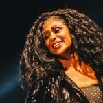 Varginha recebe show internacional de Claudette King, filha de B.B. King