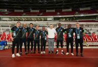 Em "missão" especial, dupla traça plano para levar menor país das Américas à Copa