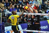 Guarulhos vence Praia Clube e se mantém vivo nos playoffs da Superliga Masculina