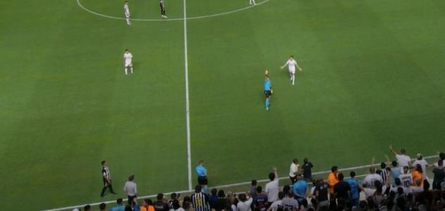 Rafael Klein expulsa Cuca, técnico do Santos