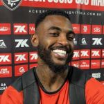 Emprestado pelo Inter, Ramon indica compra pelo Vitória: 'Se não aconteceu, vai acontecer'