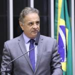 Aécio Neves grava material de campanha e se reúne com prefeitos do interior nesta quarta (16)