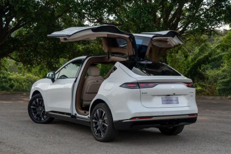 GAC Hyptec HT 2027 tem asas de gaivota e só falta "voar" • Divulgação