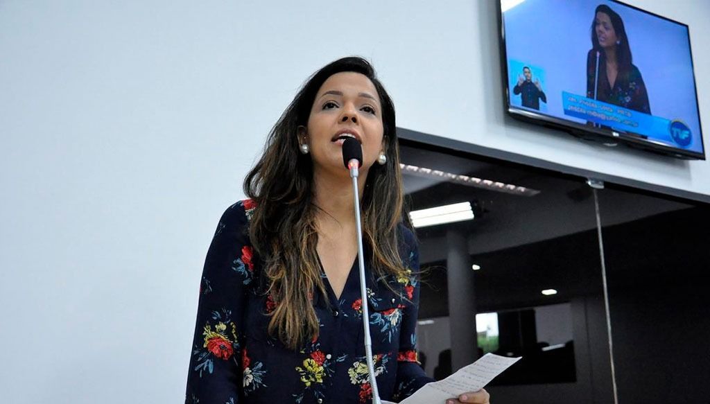 Aliada de Michelle assume vaga na Câmara após recontagem de votos