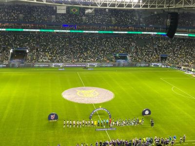 Palmeiras e Athletico-PR se enfrentam neste domingo (19)