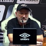 Cuquinha faz constatação sobre momento do Santos e sai em defesa de Neymar