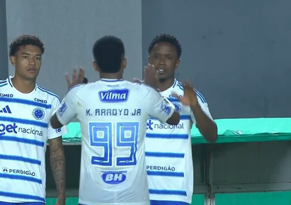 Atacante 'ressurge' e volta a atuar pelo Cruzeiro após mais de dois meses