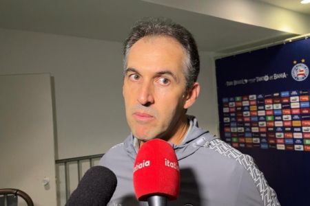 Técnico Léo Condé, do Remo, durante entrevista