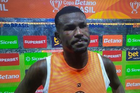 Lateral Geferson em entrevista após partida entre Palmeiras e Jacuipense