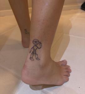 Tatuagem de Samira, ex-BBB 26 • Reprodução/Redes Sociais