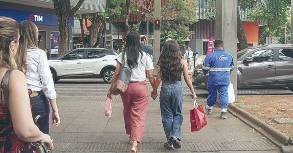 Tíquete médio das compras em 2026 será de R$ 480 na Capital, segundo a CDL/BH